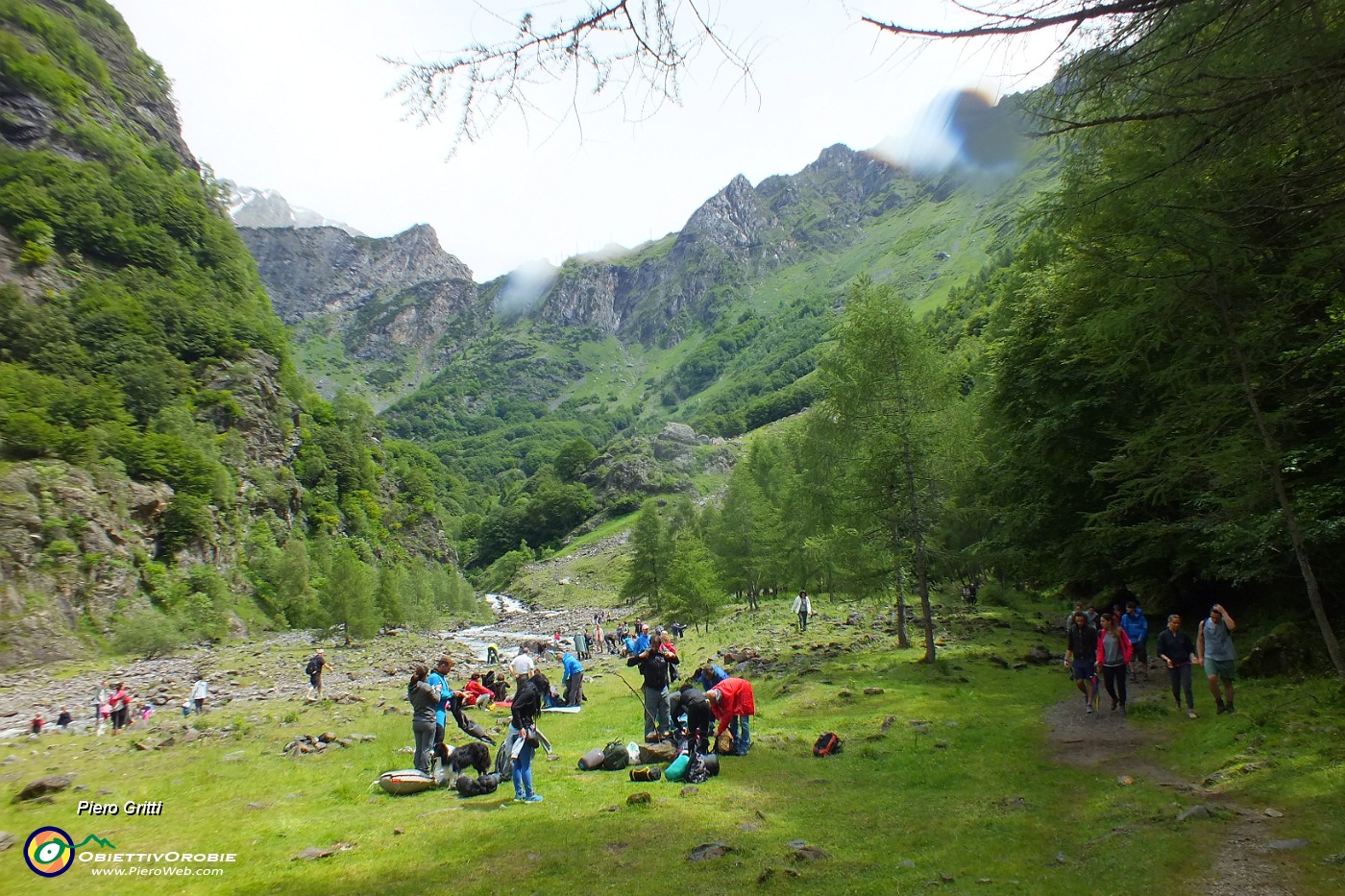 27 Spera di sole con pic-nic sul Serio.JPG